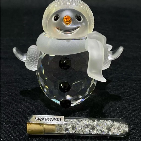 Swarovski Crystal Snowman Figurine - Picture 2 of 3
